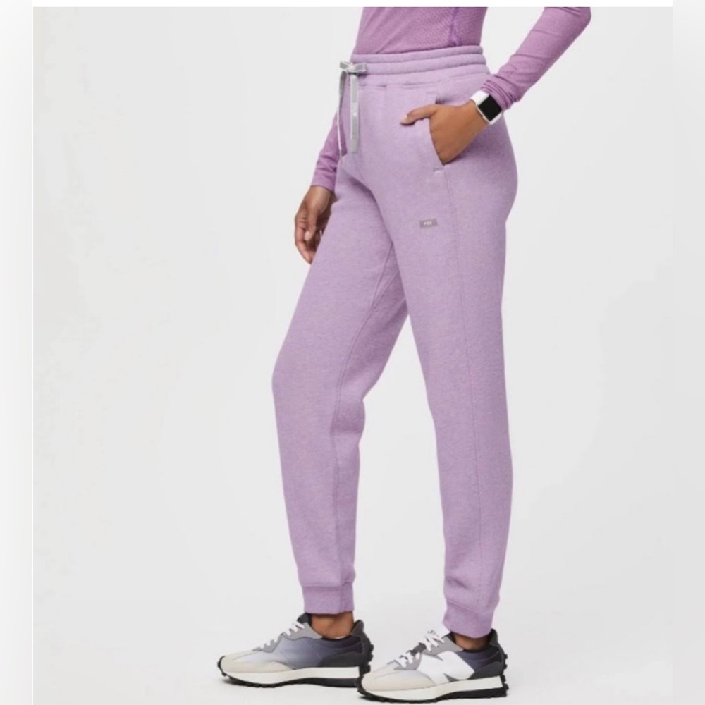 Rare FIGS Off-Shift Lilac Dawn sweatpants